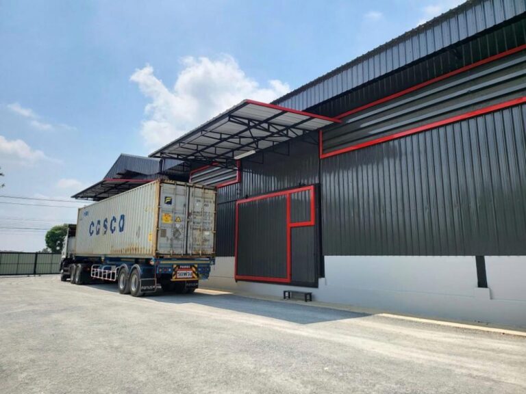 โกดังใหม่ให้เช่า ถ.พุทธมลฑลสาย4ขนาดพื้นที่ 340 ตรม. , 680 ตรม. สภาพสร้างใหม่ออฟฟิศภายใน ขนาด 20ตรม.พื้นที่จอดรถ ????