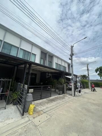 ให้เช่า/ขายทาวน์โฮม 2 ชั้น เนื้อที่ 20 ตารางวา 3 ห้องนอน 2 ห้องน้ำ หมู่บ้าน Pleno พระราม9-กรุงเทพกรีฑา 1 พร้อมเฟอร์นิเจอร์
