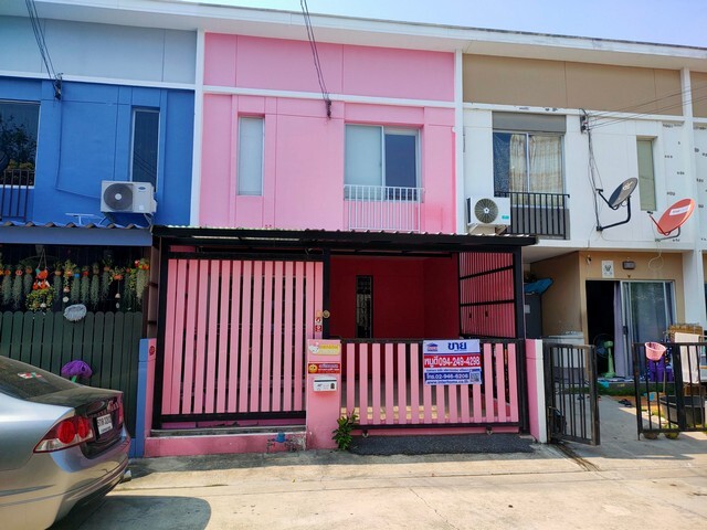 ขายทาวน์โฮม2ชั้น รีโนเวทแล้วทั้งหลัง 1.49ล้าน หมู่บ้านพฤกษา 77/2 สุขสวัสดิ์ 16 ตารางวา ราคาถูกที่สุด