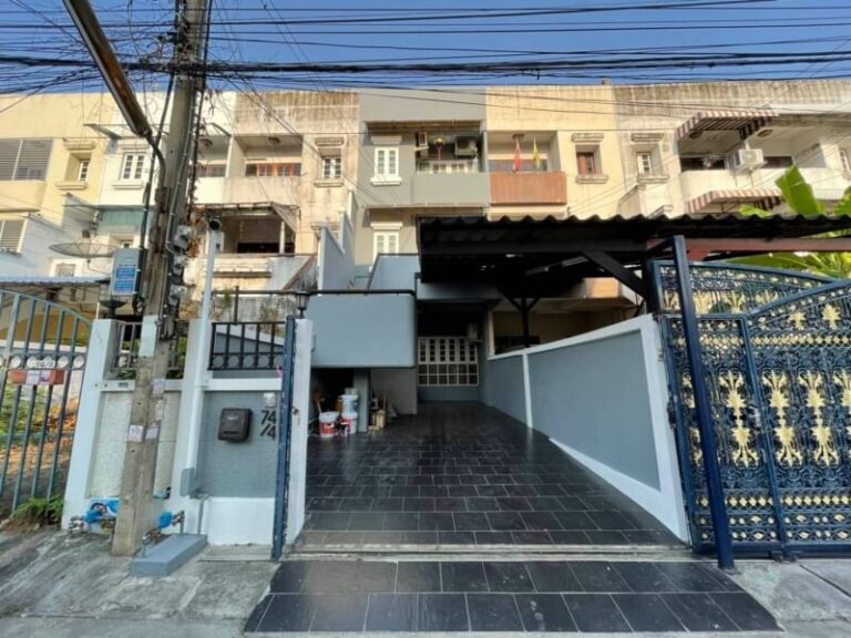 cx1ให้เช่า ทาวน์โฮม 3.5 ชั้น ใกล้ MRT รัชดา-สุทธิสาร Tel.088.818.1859