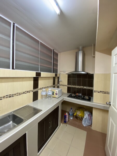 ขายทาวน์โฮม 2 ชั้นครึ่ง หมู่บ้านจารุวรรณ ซ.ไร่ขิง18 เนื้อที่ 22.5 ตรว.