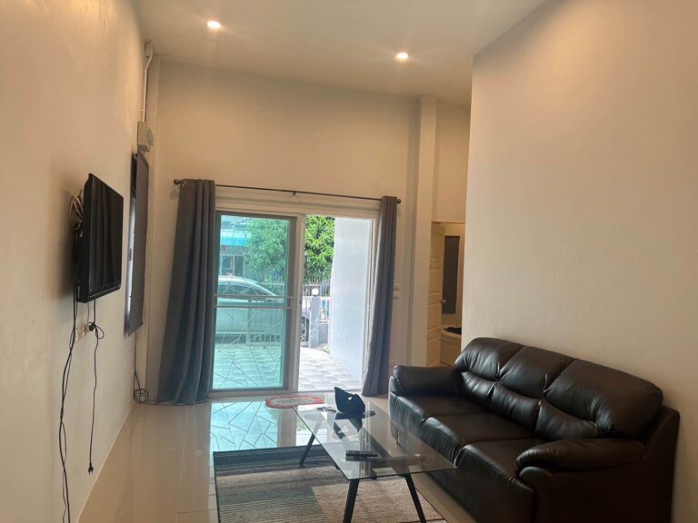 Chalong ( Soi yodsanae)  2 bedroom 2 bathroom house for rent in Chalong area.
 1…