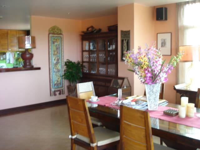 Majestic residence private beach 94 meter.
 Very big pool .
 Now 57 million
 24 …