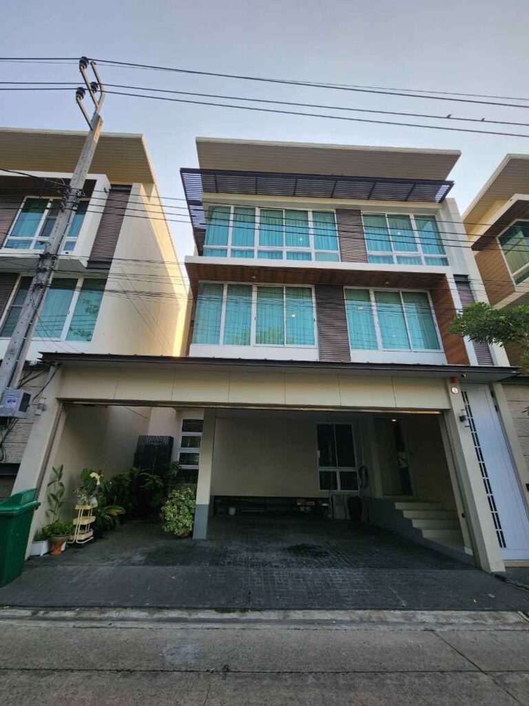 บ้านเดี่ยวย่านอารีย์ AQUA VILLA (Pool Villa)​สุดหรู​
​ใกล้ BTS​ สะพายควาย, อารีย…