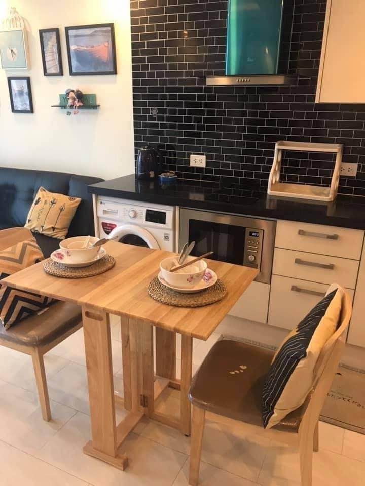 出租！！Grand Avenue Residence#M412 
 价格 18,000 浴/月（年度合同）
 – 存款2个月
 – 1间卧室1间浴室
 – E座…