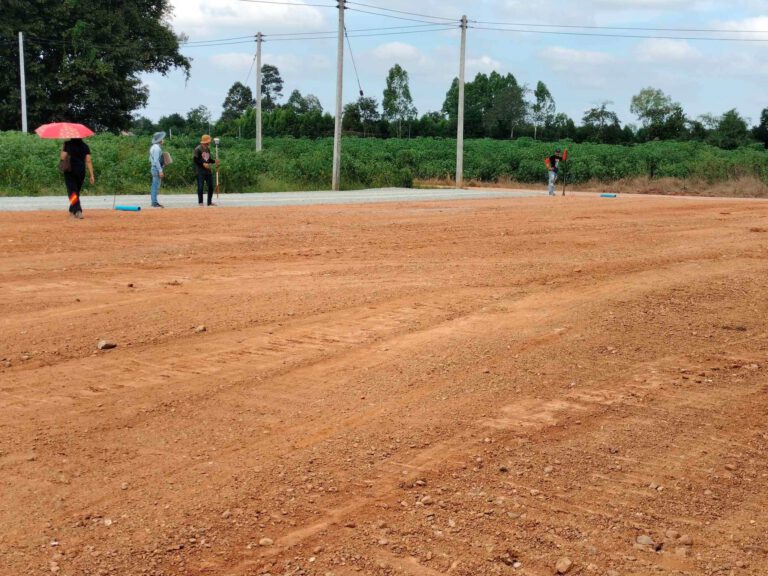ชลบุรี ทีีดินสวยแบ่งขาย