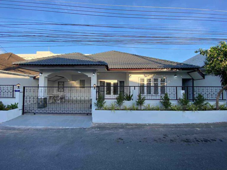 ขาย บ้านเดี่ยว 
ซ.เนินพลับหวาน บ้านฉัตรแก้วกรุ๊ป A
ขนาดพื้นที่ 43 ตรว./172 ตรม.
…
