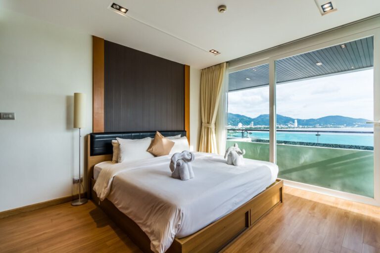 3 bedroom penthouse in Patong Privilege residences  Fully Furnished
  Seaview
  …