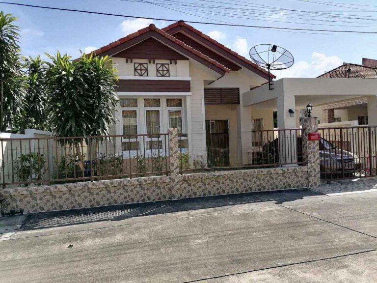 For Rent
 One-story detached house, Kathu zone
 3 bedrooms, 2 bathrooms
 Parking…