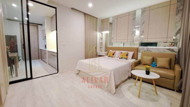 RC040224 Condo for rent, Noble Ploenchit, next to BTS Ploenchit, with private elevator in every unit.