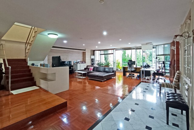 ขายคอนโดพรีเมียร์ คอนโดมิเนียม สุขุมวิท 24 พื้นที่ 410 ตร.ม รูปแบบ Duplex Penthouse ส่วนตัวทั้งชั้นใกล้ BTS พร้อมพงษ์ (AH1T2494)