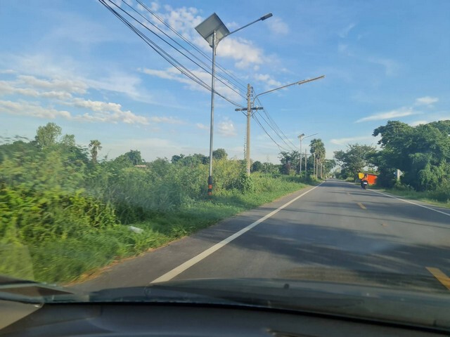 ร่ำรวยมั่งดีเลือกหาซื้อทรัพย์ดีที่ทีมงานขอเสนอ ขาย ที่ดิน ติดถนนคอนกรีต มหาราช อยุธยา