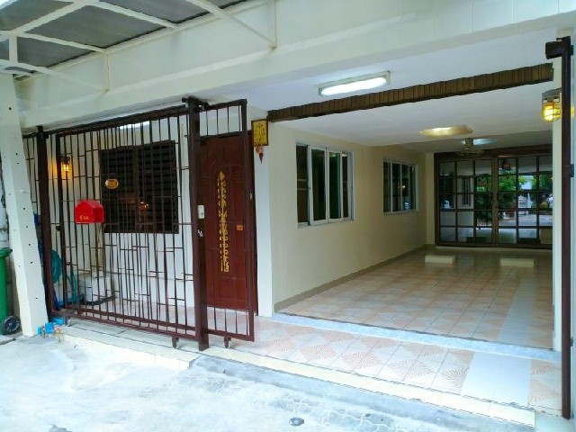 203257pic1