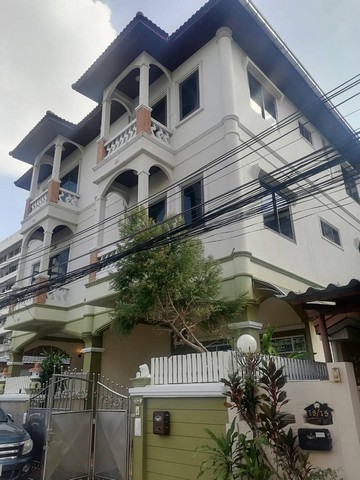 498747pic1
