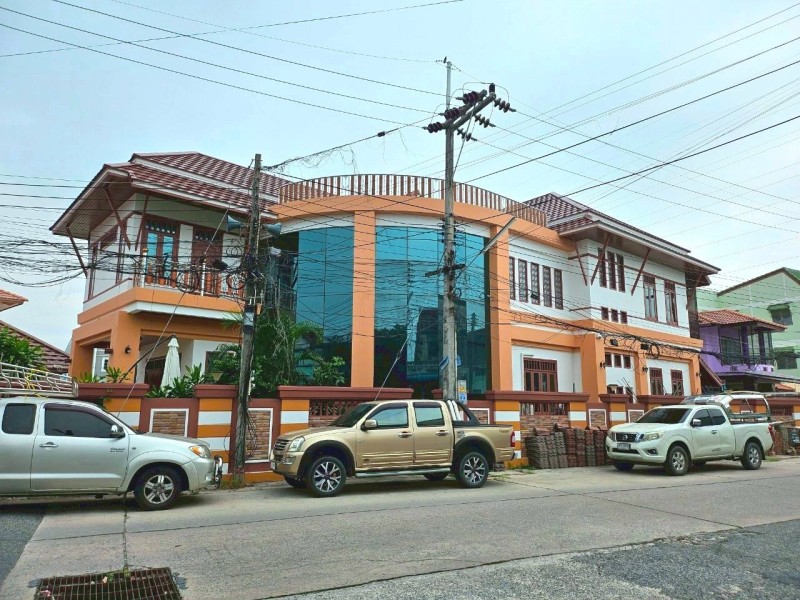302164pic1